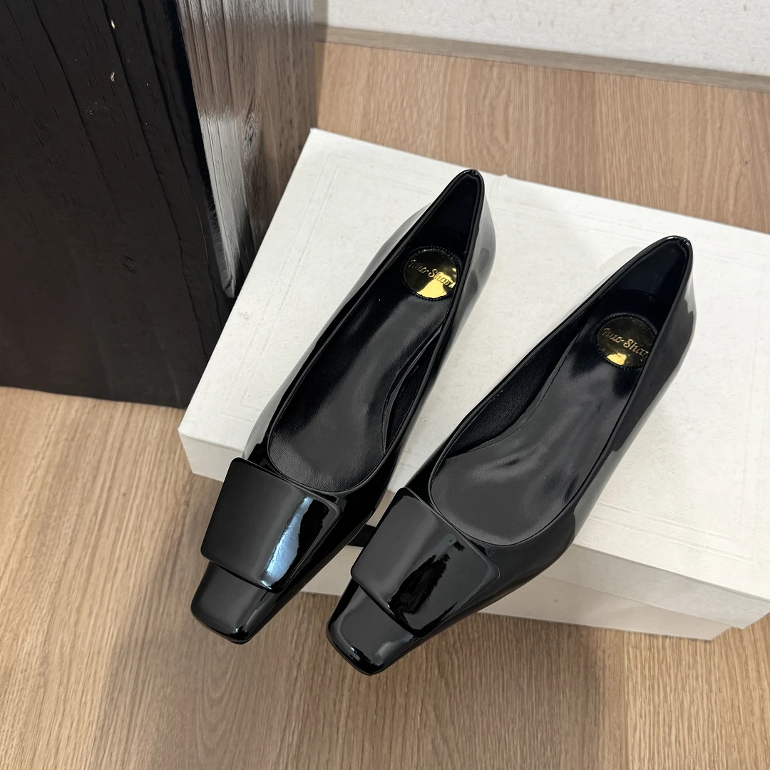 2025新款法式小方头一脚蹬浅口平底鞋瓢鞋气质方扣粗跟百搭单鞋女