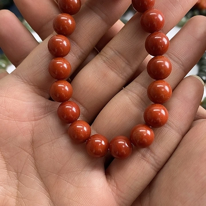 未镶嵌透闪石质玉珠宝奇石