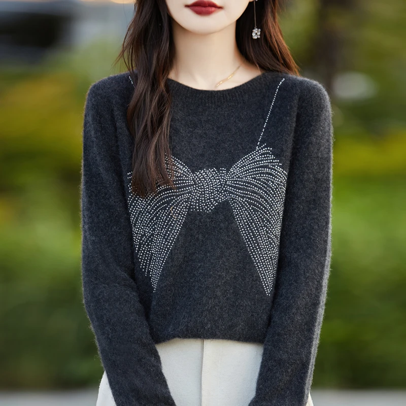 一线成衣！2024秋冬新款半高领蝴蝶结烫钻洋气百搭宽松针织打底衫