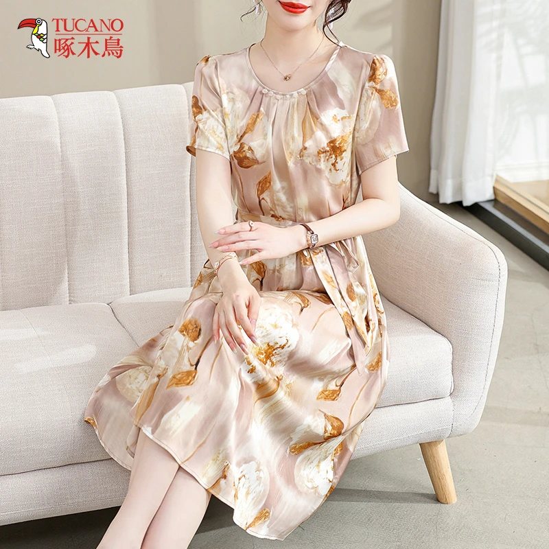 啄木鸟中年妈妈夏装连衣裙洋气2025新款中老年女气质高贵雪纺裙子