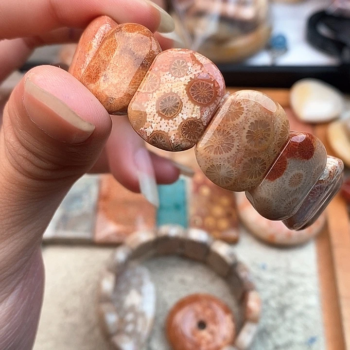 硅化玉颈饰未镶嵌捣****蛋