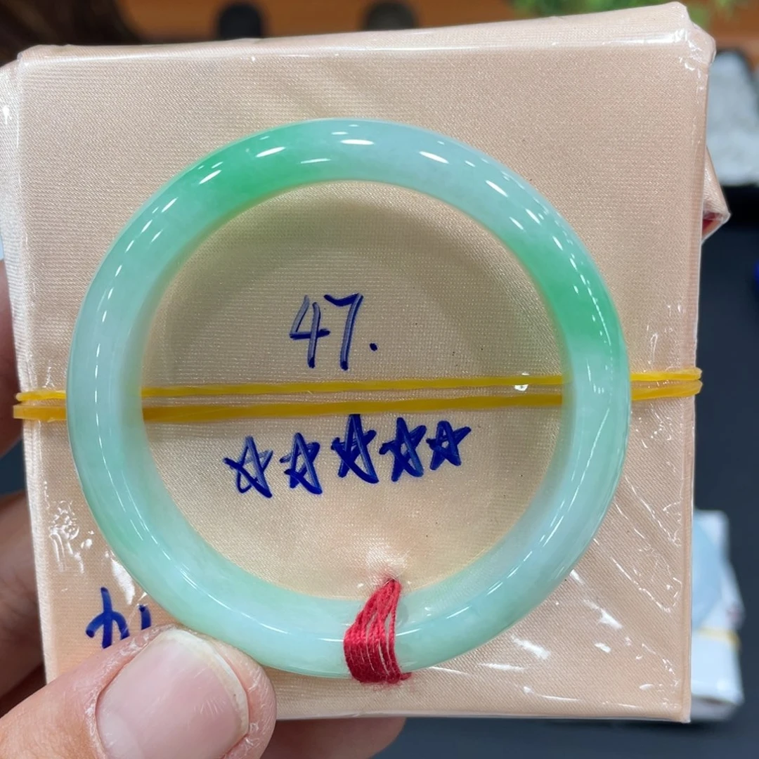 未镶嵌手镯翡翠翡翠