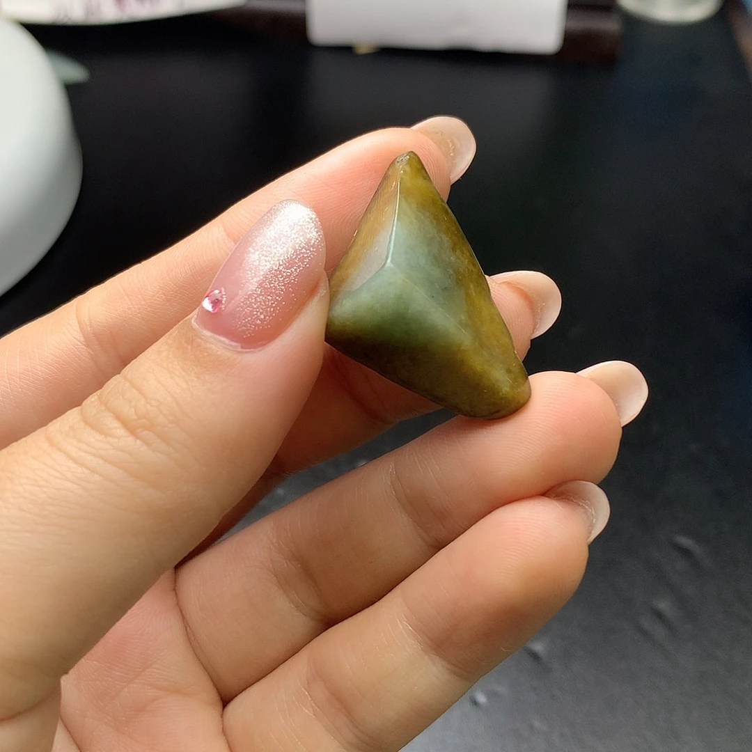 翡翠未镶嵌颈饰翡翠吊坠未镶嵌