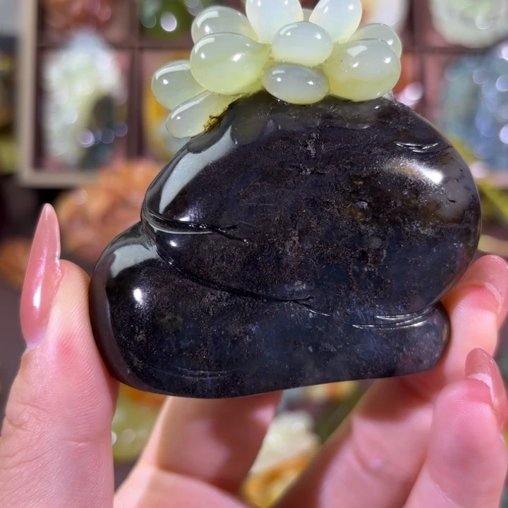 未镶嵌蛇纹石玉颈饰