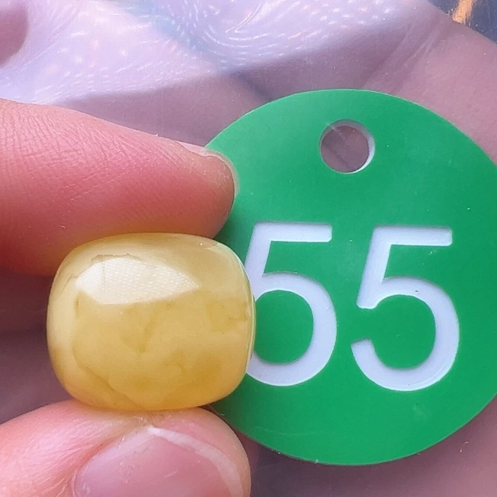 蜜蜡裸石未镶嵌薛****字14m m