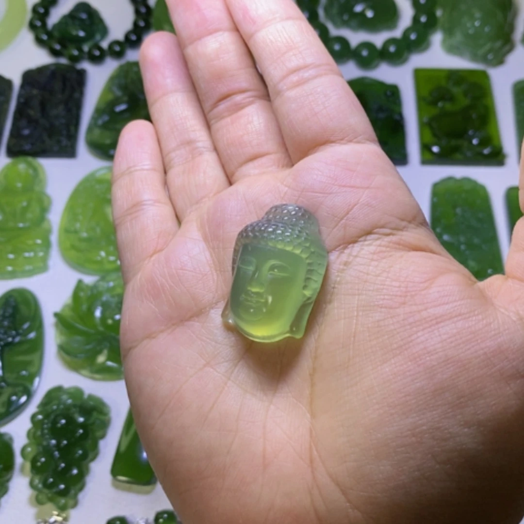 【闪购商品】未镶嵌蛇纹石玉颈饰