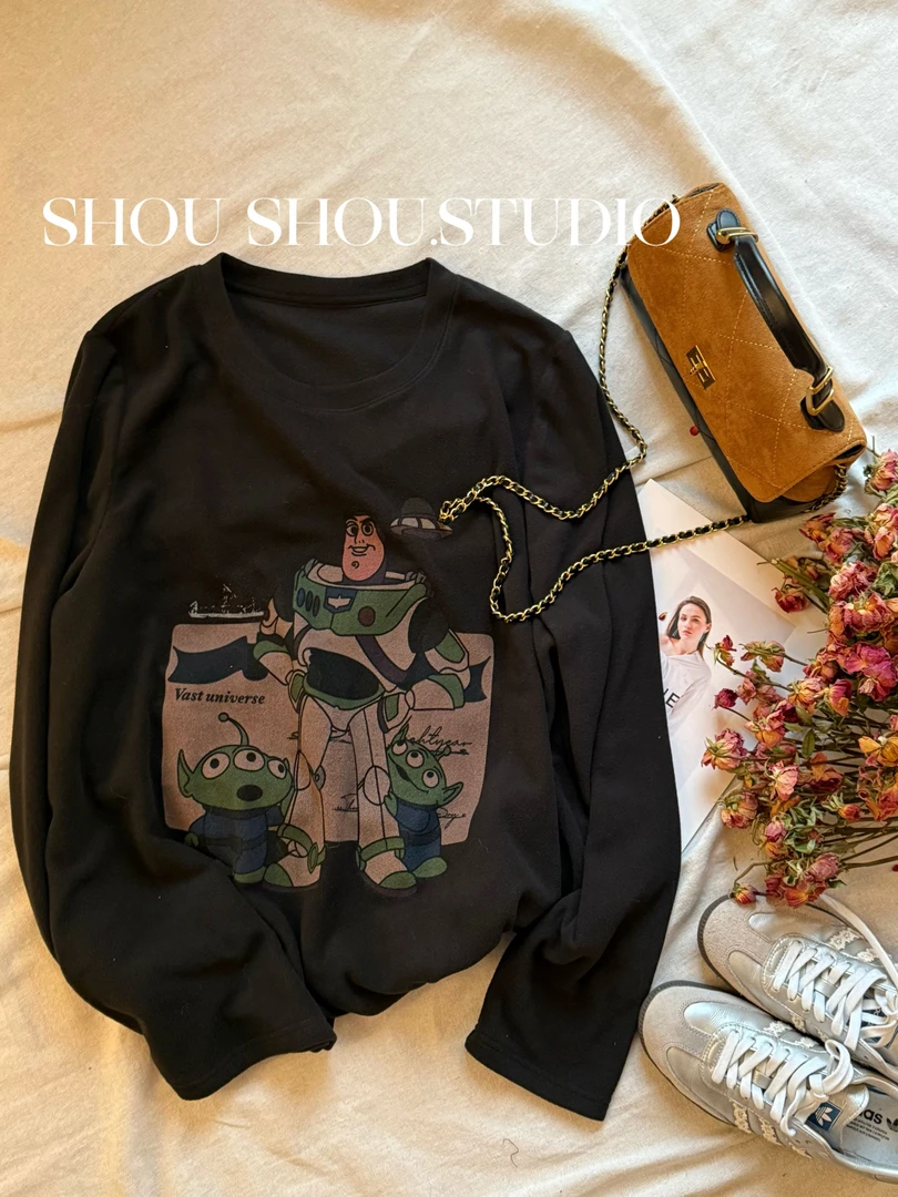 【瘦瘦】巴斯光年-大码圆领印花百搭显瘦休闲磨毛长袖上衣S02258