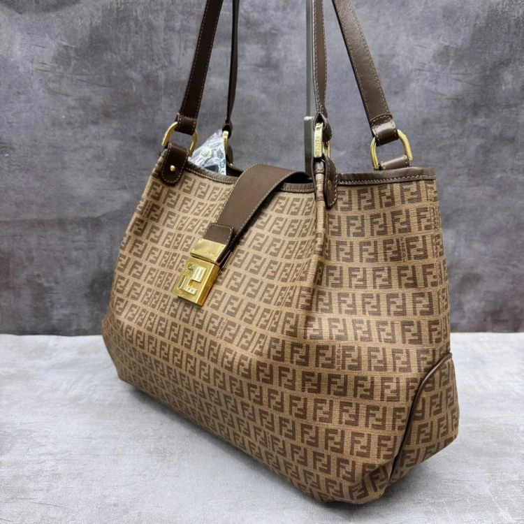 95新/芬迪/C1894280199/[260104CZ02]