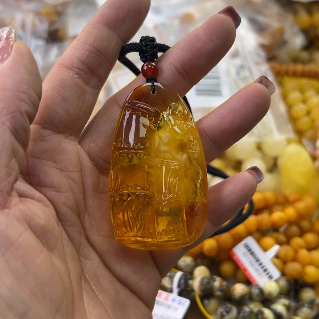 琥珀珠宝奇石未镶嵌