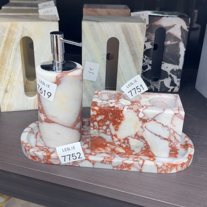 X619.   751.     752.