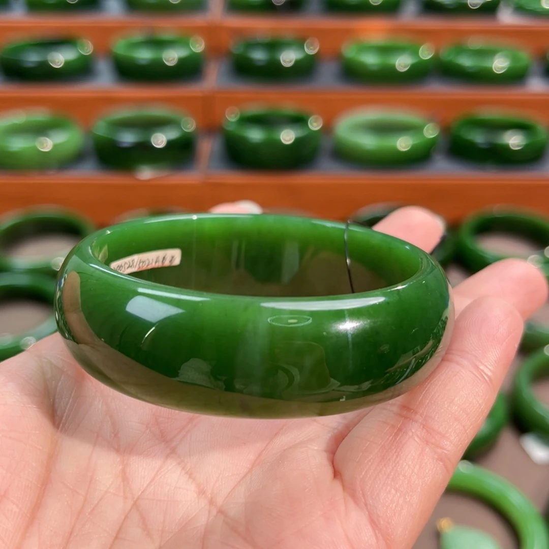 未镶嵌手镯和田玉（碧玉）