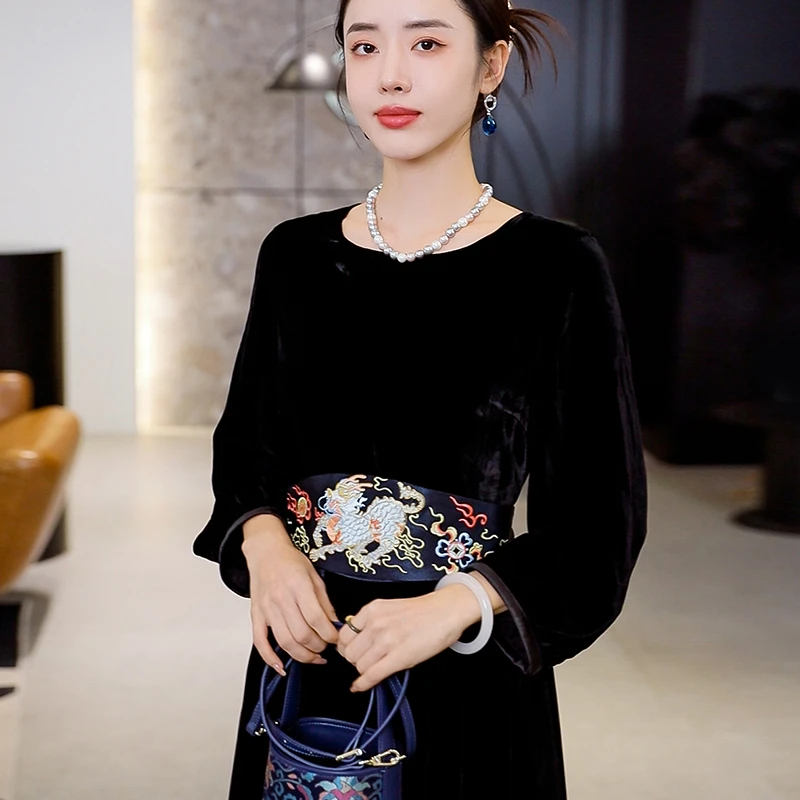 复古日记100桑蚕丝底丝绒圆领新中式国风女装连衣裙245L7355