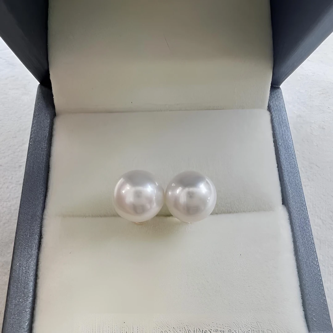 【新人尝鲜款】8-9mm6A赛澳白淡水极光正圆珍珠耳钉【非基地发货】
