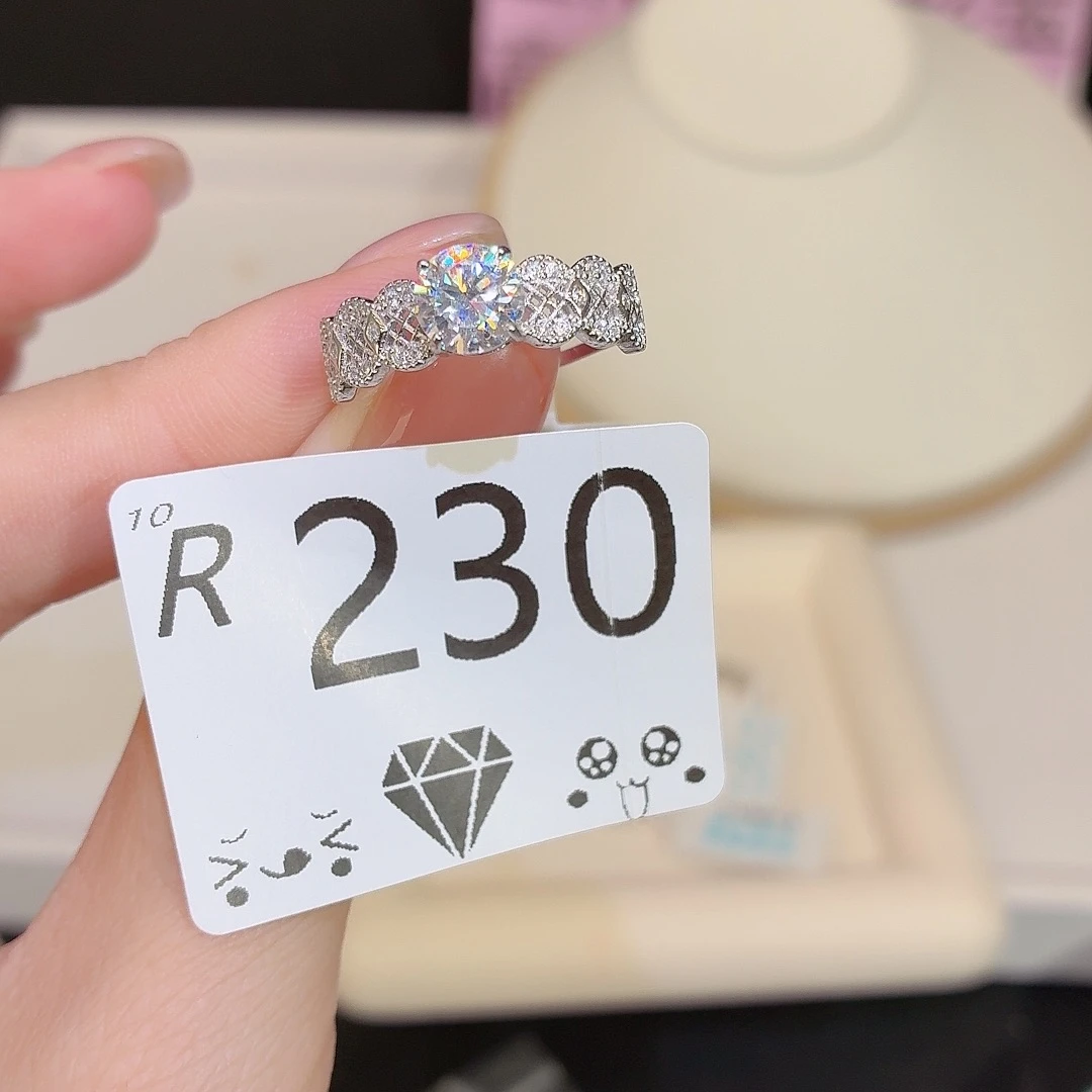 925银合成碳硅石230