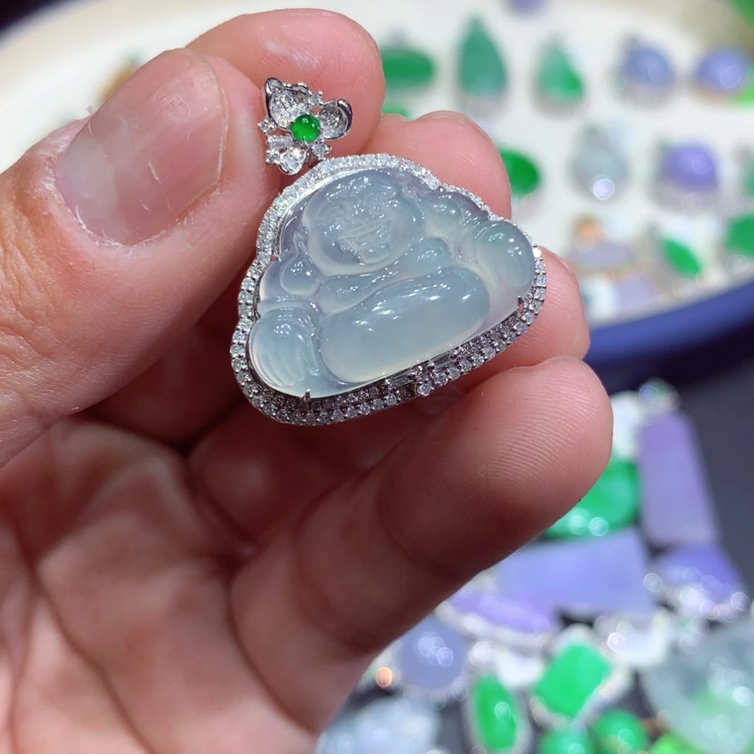 翡翠吊坠(赠链)18K金镶嵌