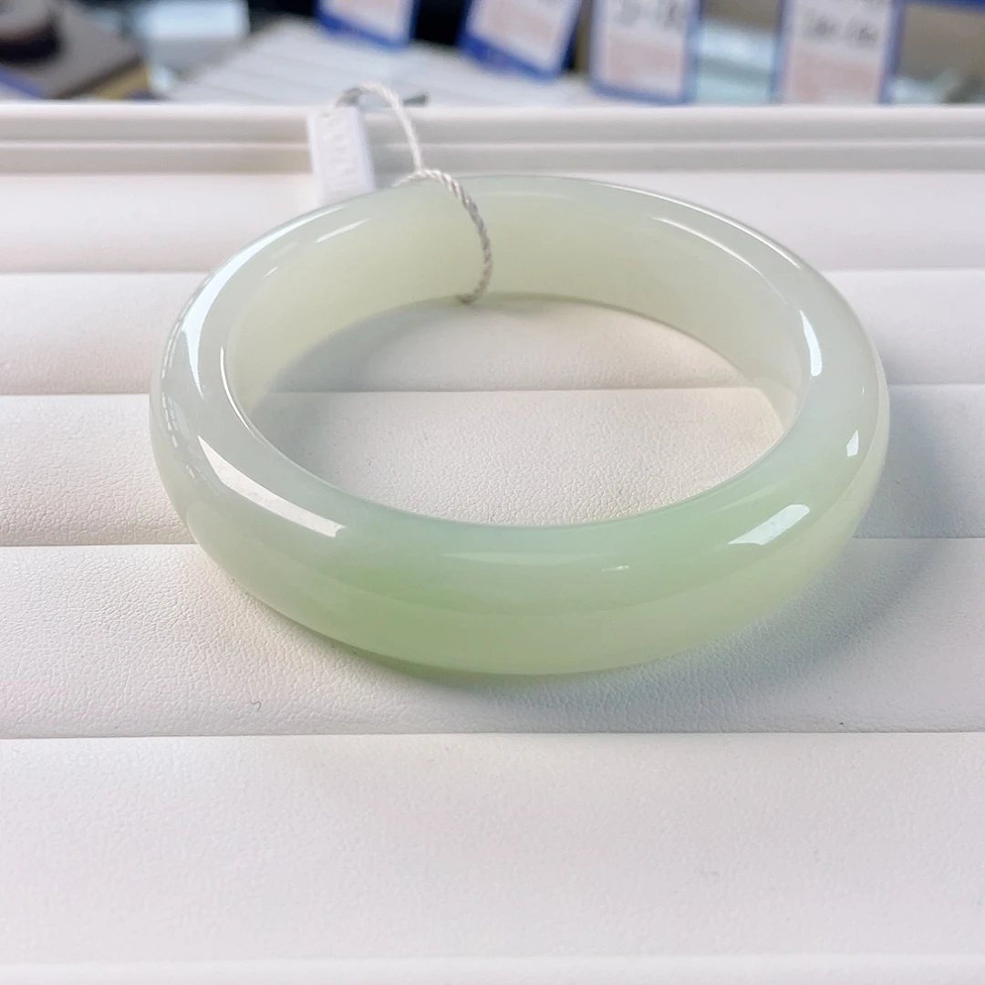 和田玉未镶嵌手镯白底翠大捡漏 无脏杂