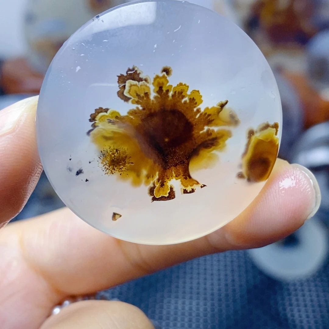 玛瑙/玉髓未镶嵌珠宝奇石