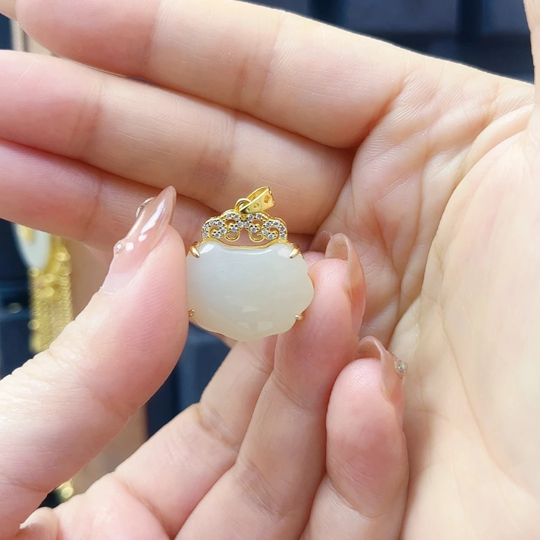 和田玉银S925镀金镶嵌颈饰
