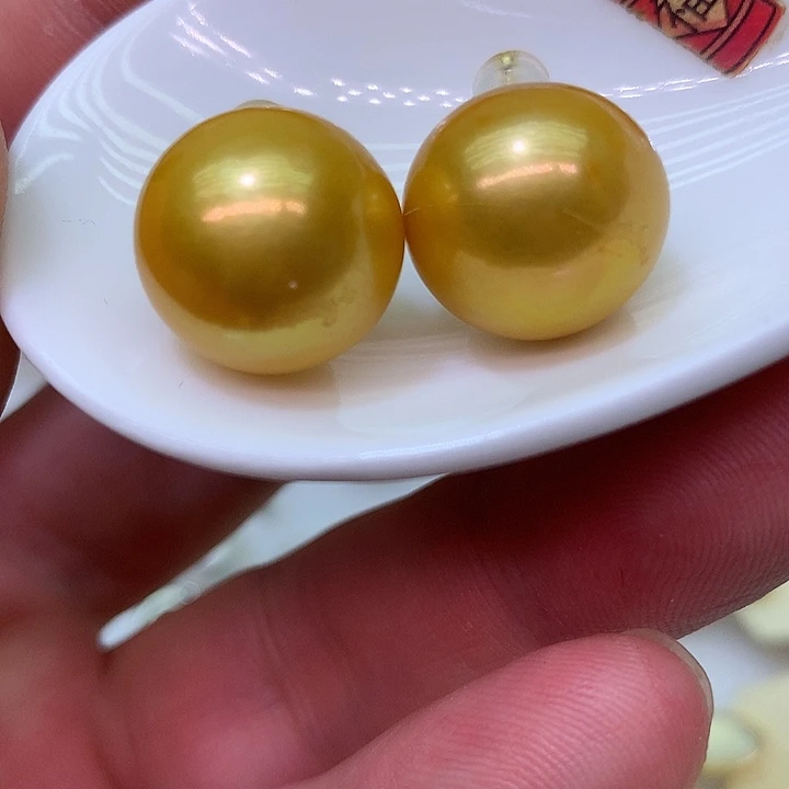 银S925镶嵌耳饰淡水珍珠