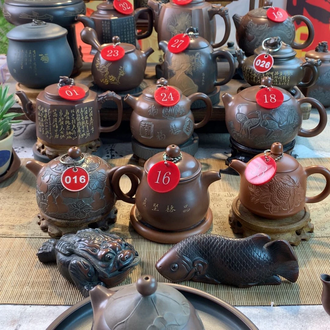 梦***o黎昌权浮雕龙蛋壶