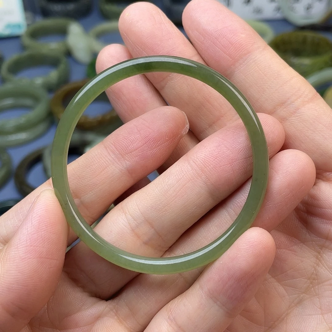 和田玉（青白玉）未镶嵌手镯54mm