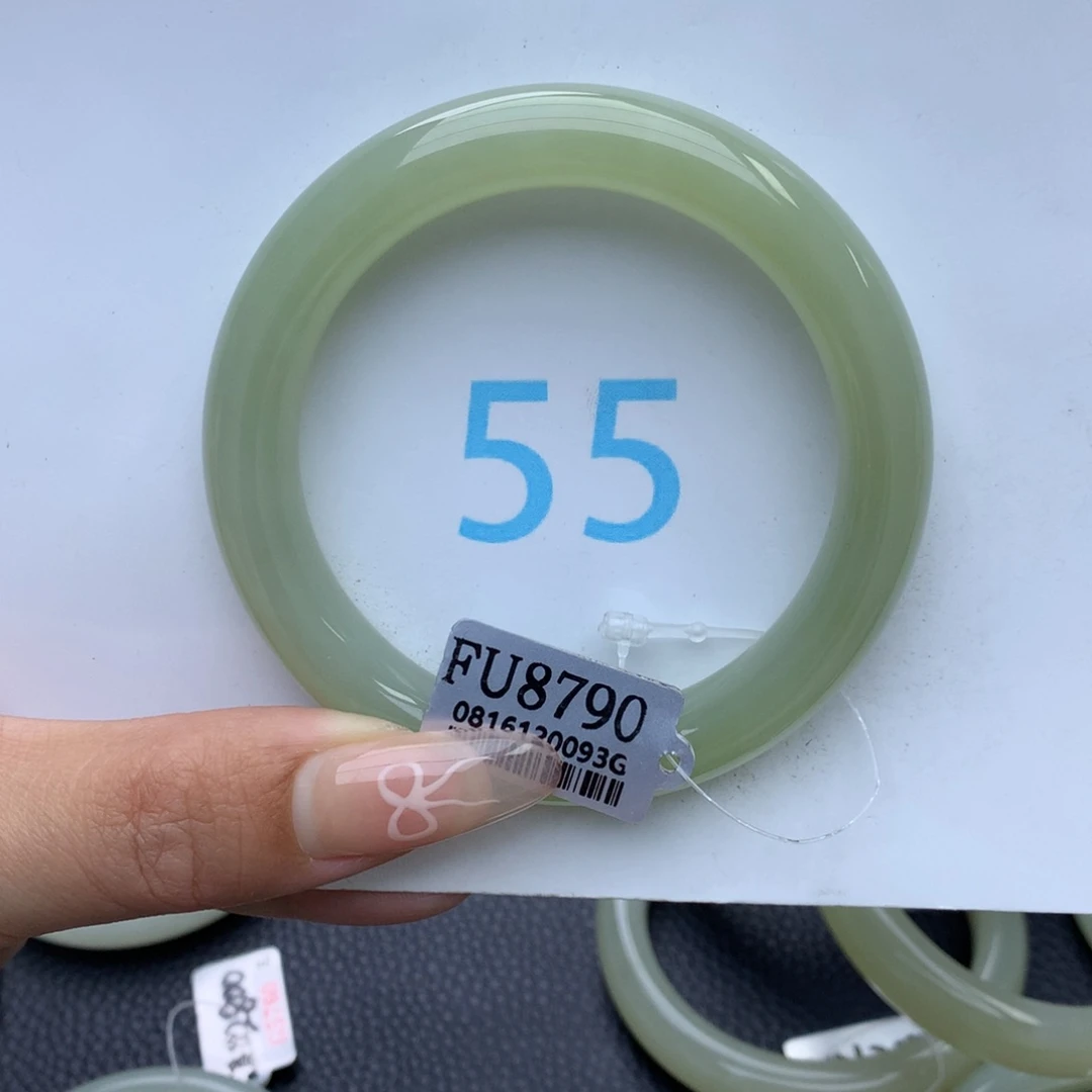 和田玉手镯未镶嵌快****啦