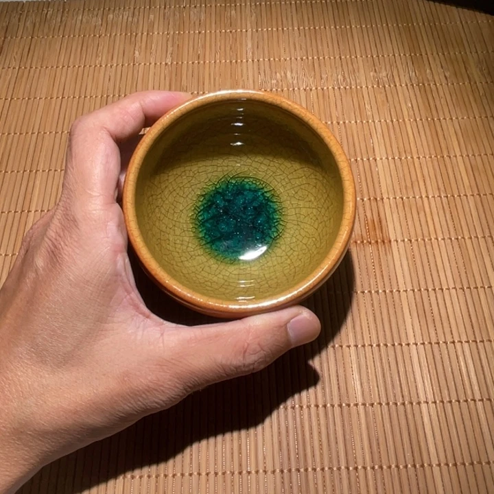 茶盏盏心翡翠绿冰裂杯