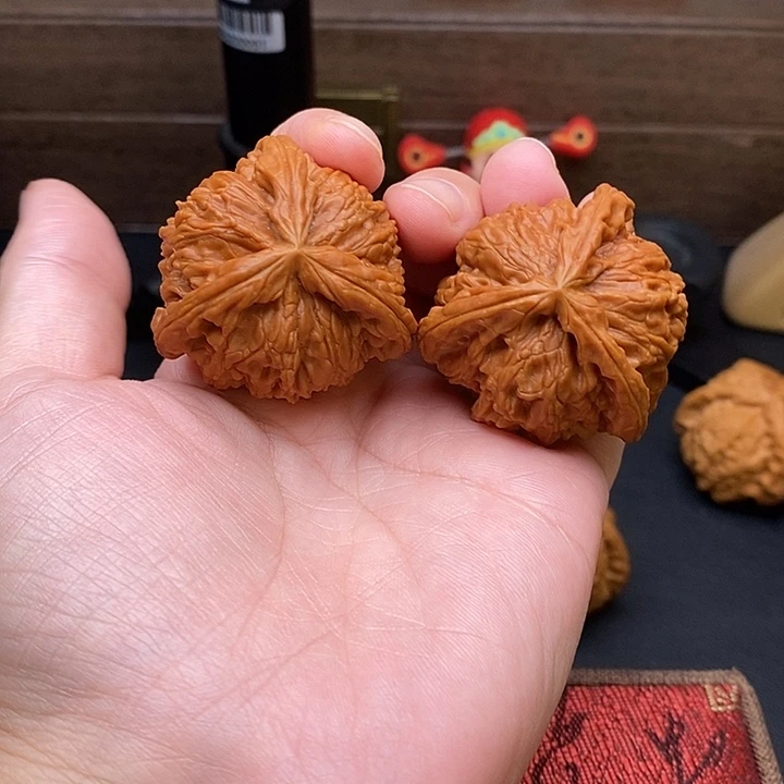 自***己把件文玩核桃白奔
