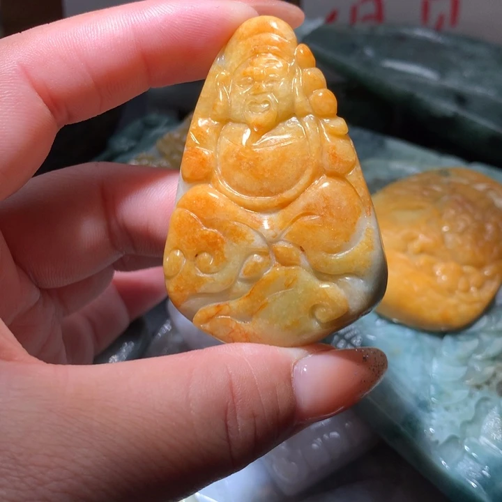 翡翠未镶嵌颈饰保真天然A货翡翠