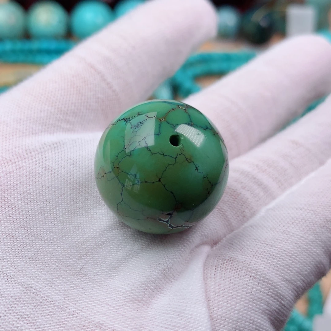 绿松石颈饰未镶嵌小*爬