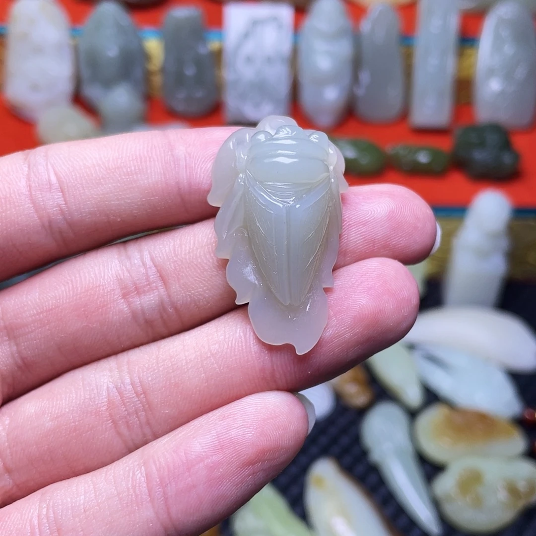 盆***》颈饰未镶嵌和田玉