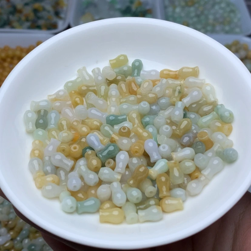 【闪购商品】翡翠手链未镶嵌卡5乘8冰多宝花瓶50颗