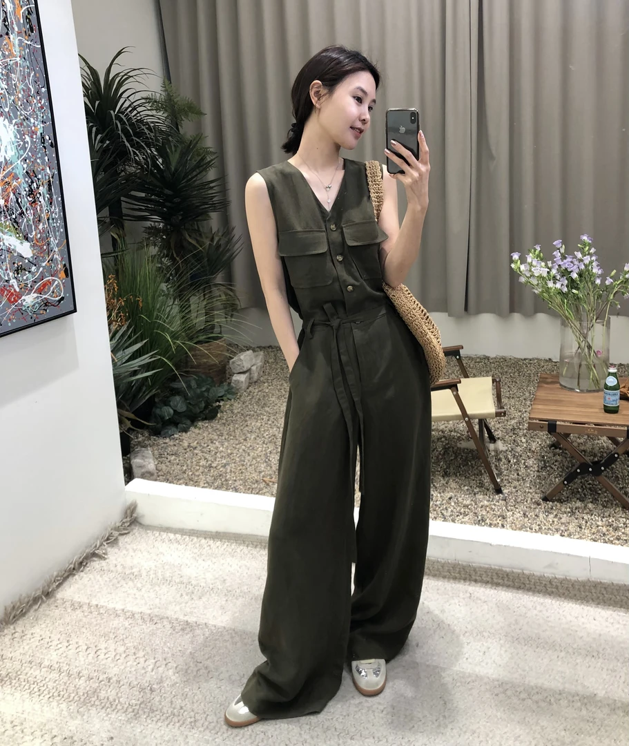 中古绿色～ 松弛感 懒懒v领显瘦高腰2025阔腿休闲舒适马甲连体裤女