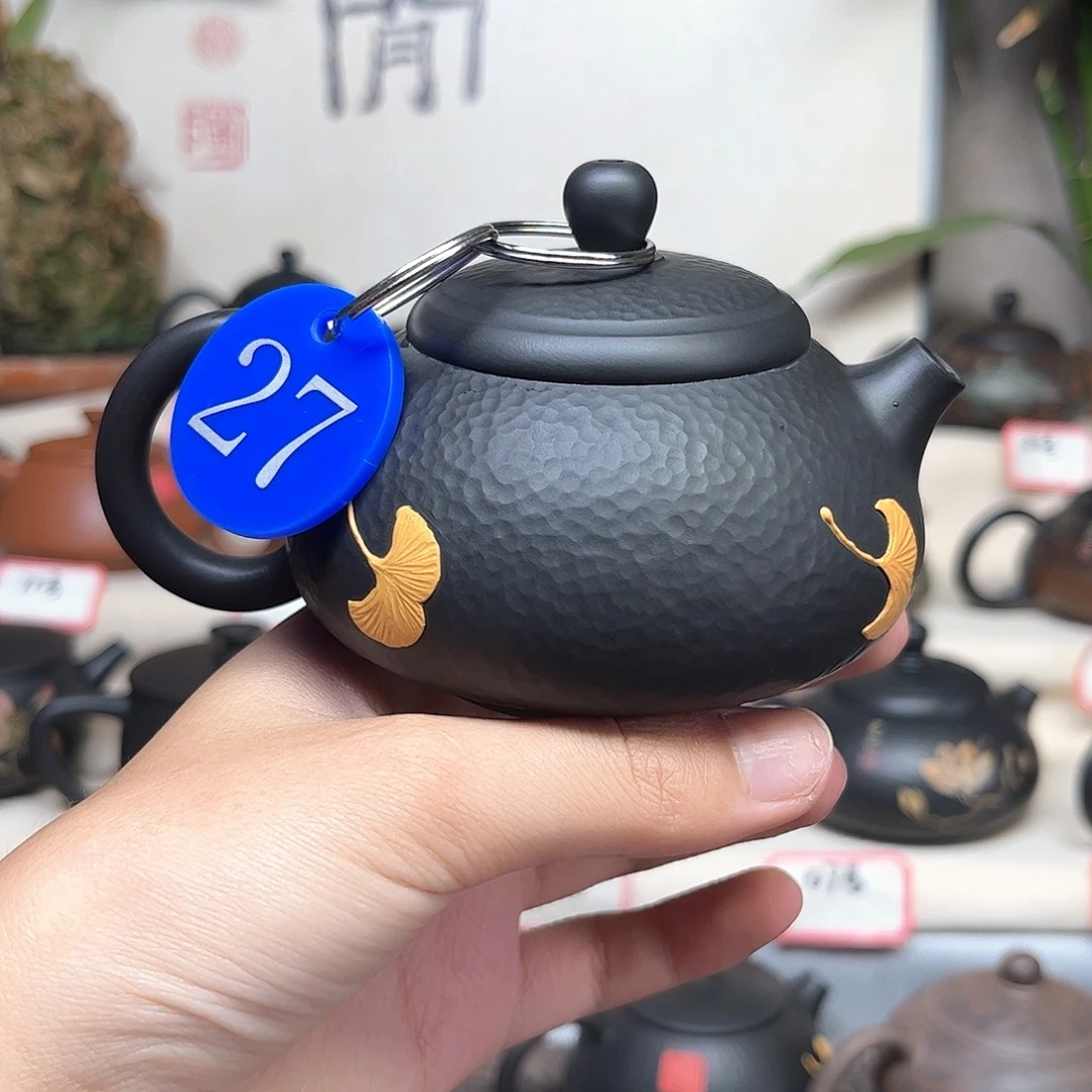 160毫升纯手工锤纹堆雕彩绘胖墩壶