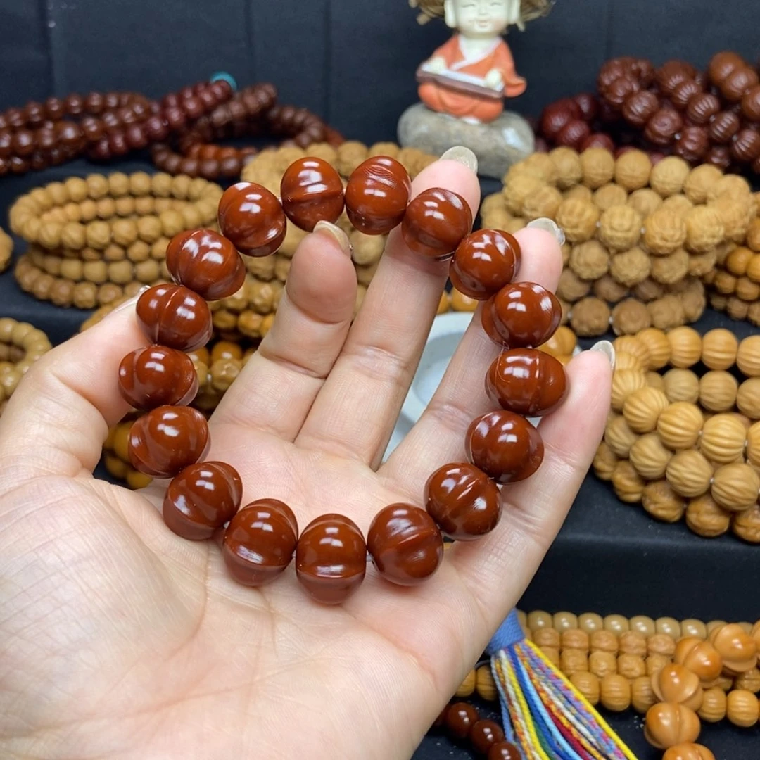 猴头核桃吊坠?****-玉华鲨鱼手串