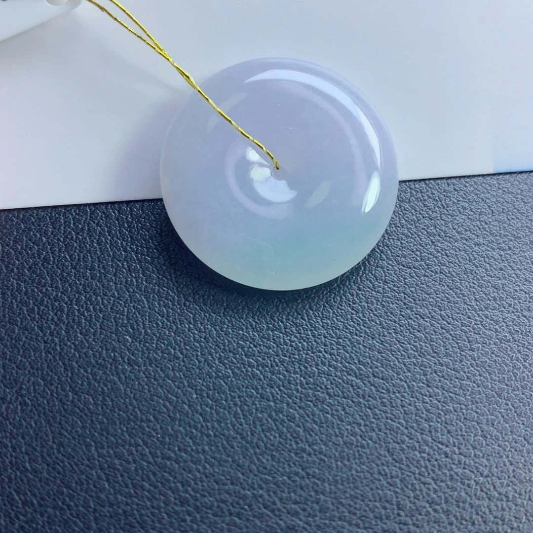 翡翠未镶嵌颈饰平安扣