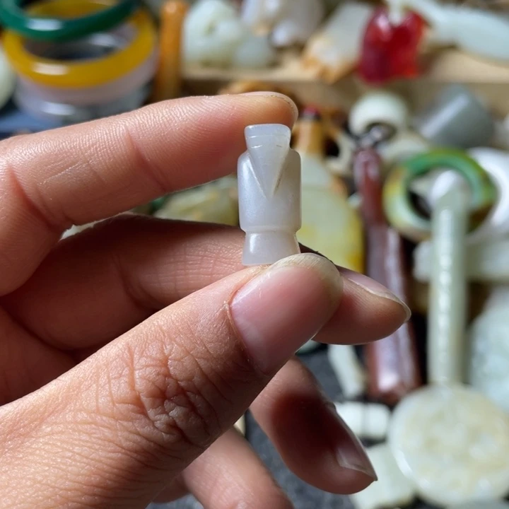 和田玉未镶嵌吊坠(不含链)