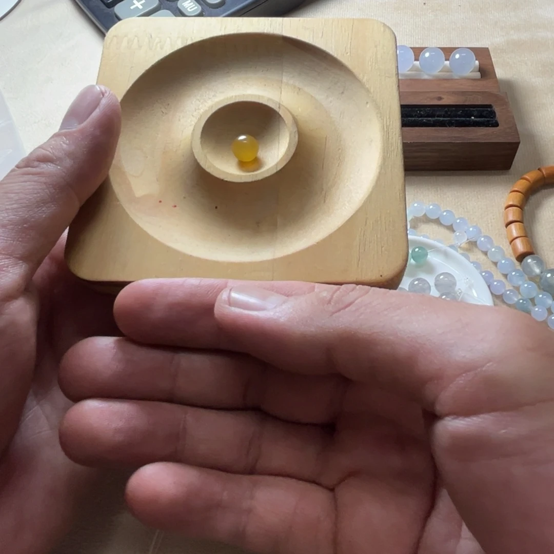 小***南定制翡翠未镶嵌翡翠单珠