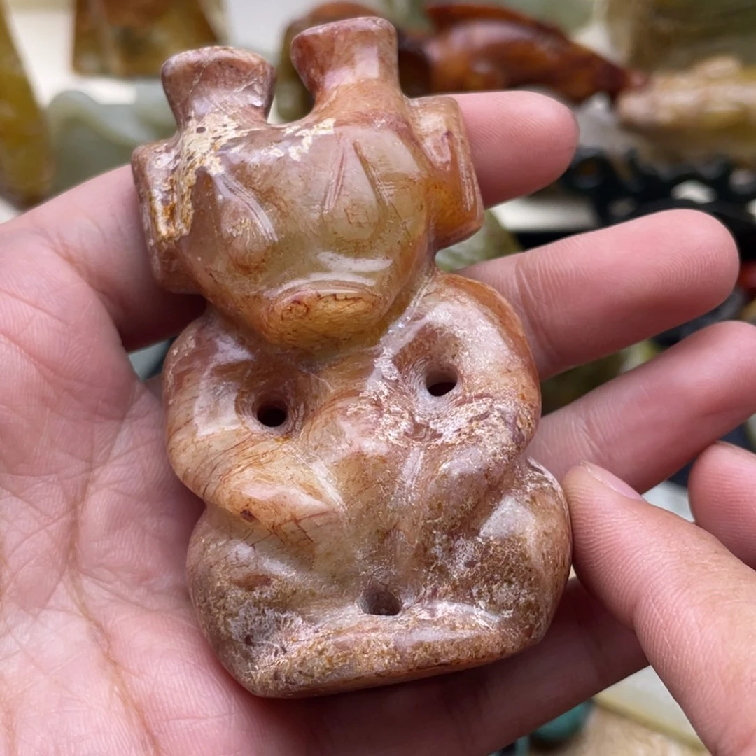 蛇纹石玉未镶嵌颈饰