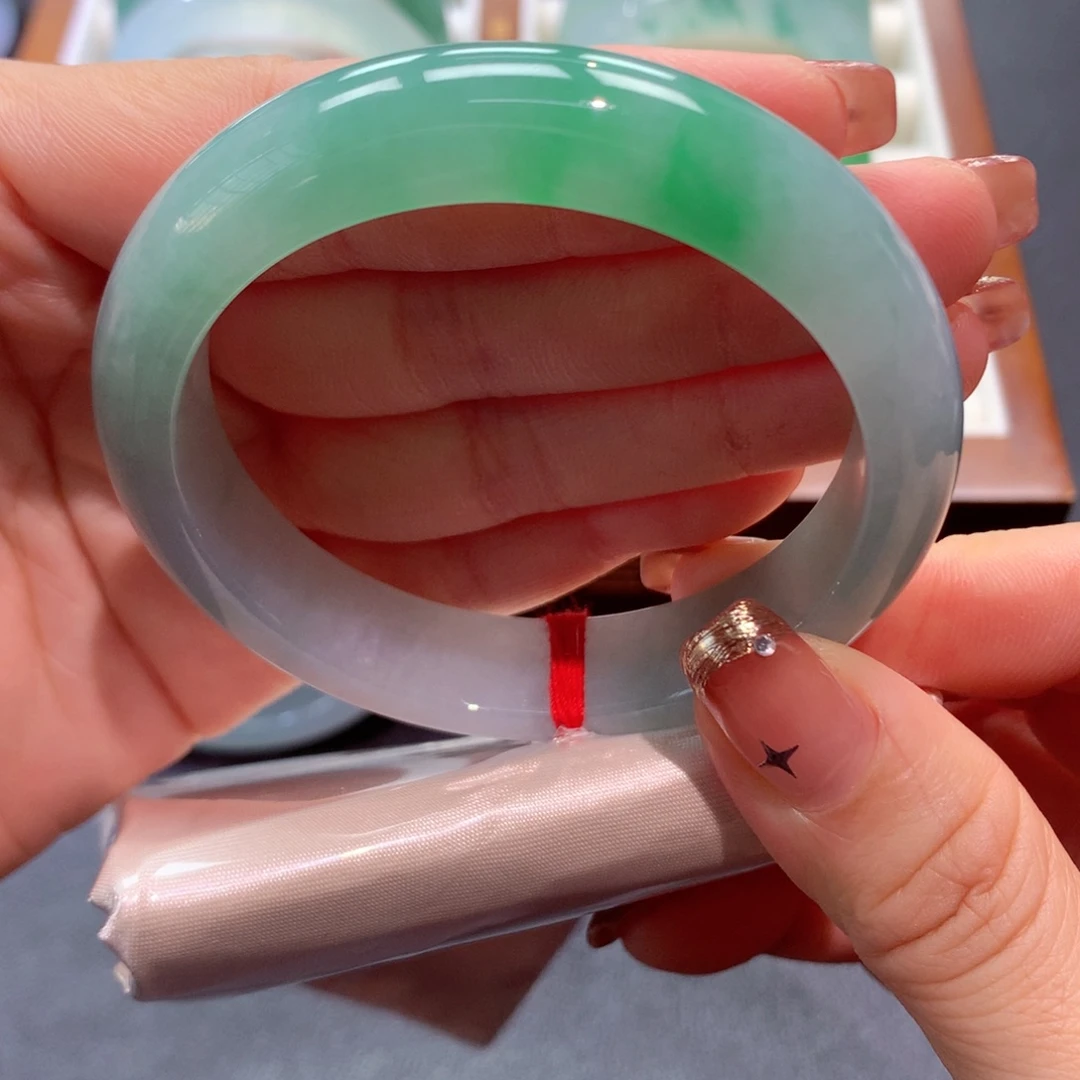 翡翠未镶嵌手镯16号