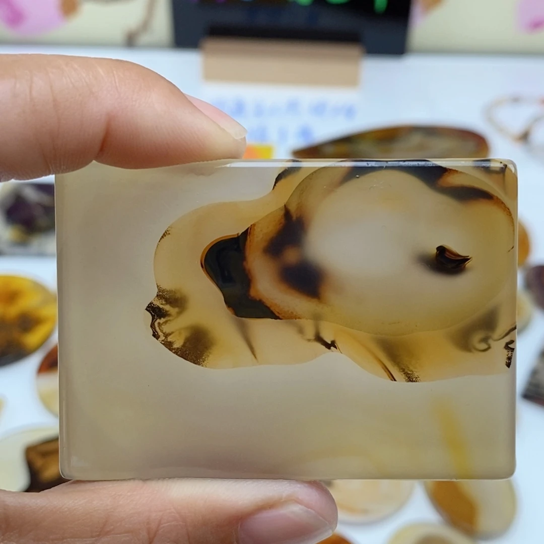 玛瑙/玉髓未镶嵌珠宝半成品