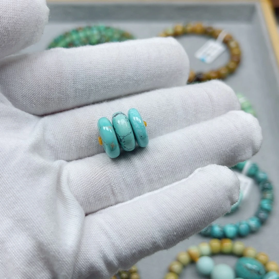 绿松石未镶嵌挂件