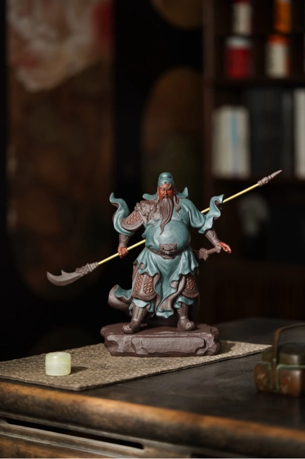 创意雕刻适合茶室书房把玩的文玩茶宠紫砂新中式关二爷壶承盘摆设