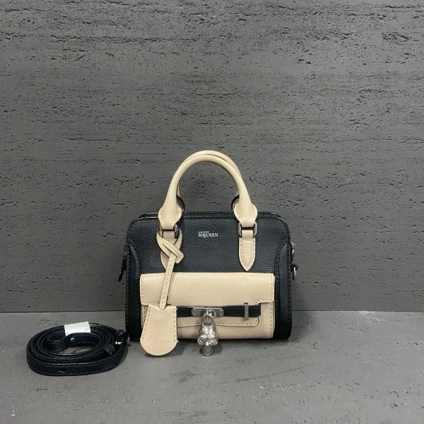 包包/亚历山大麦昆/95新/250924ZX0017/C14307100777