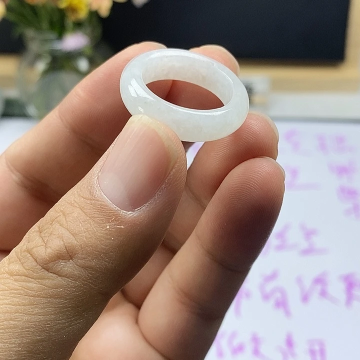 翡翠未镶嵌手镯18.7