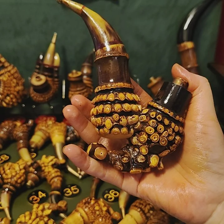 余***爷贵州特色竹根烟斗工艺品手把件