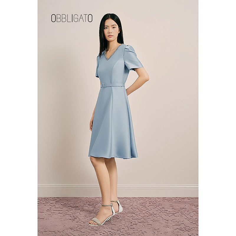OBBLIGATO奥丽嘉朵专选2025夏季1C65205070新品V领立体剪裁连衣裙