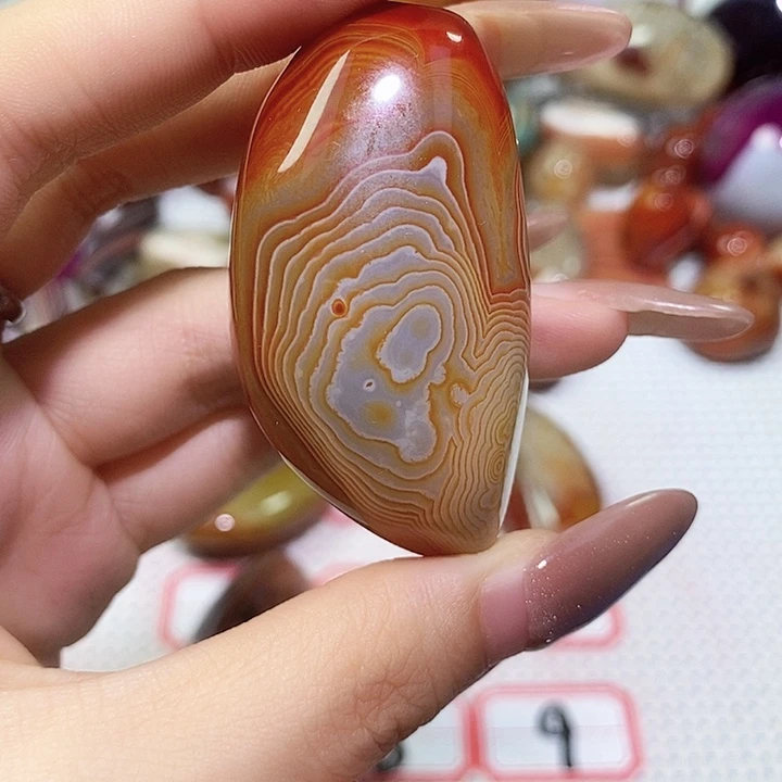 庆***玛瑙/玉髓未镶嵌珠宝奇石