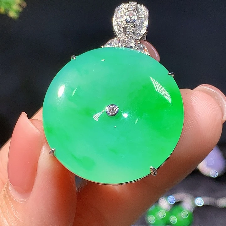 翡翠18K金镶嵌吊坠(不含链)