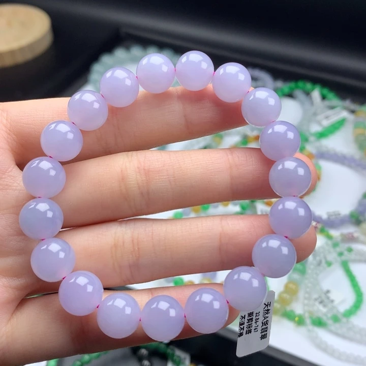 翡翠手镯未镶嵌翡翠